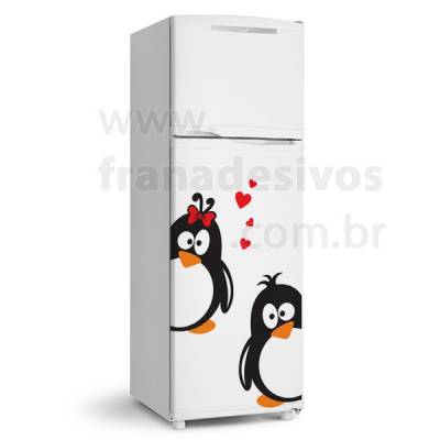 Adesivo de Geladeira Casal de pinguins romantico