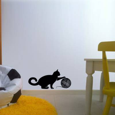 Adesivo de Parede Gatinho e Bola de Lã