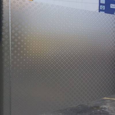 Adesivo Decorativo Jateado Losango Para Vidro, Box, Janela, Porta 100cm De Largura