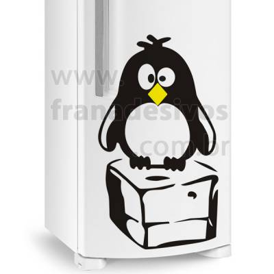 Adesivo de Geladeira Pinguim em Cima do Gelo