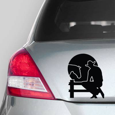Adesivo de Carro Cowboy Sentado na Cerca