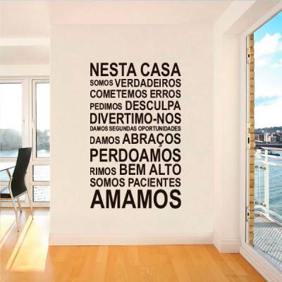 Adesivo de Parede Frase Nesta Casa 3